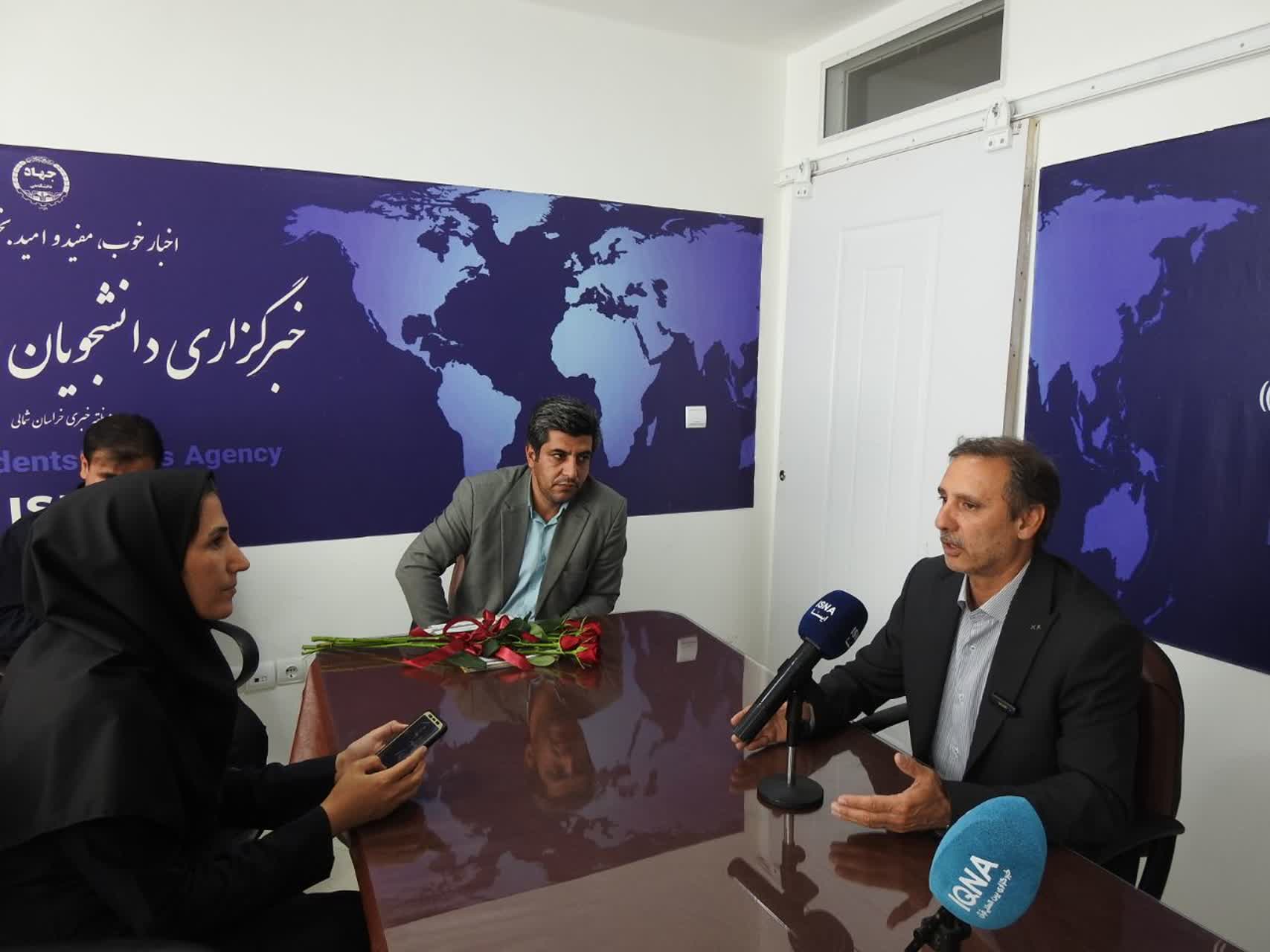 محمودآبادی به مناسبت روز خبرنگار از خبرنگاران ایسنا و ایکنا تقدیر کرد